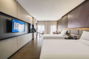IU Hotel Chengdu Xipu Metro Station - Image 2