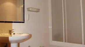 Hostal La Granja - Image 2