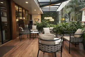 Hotel Bluebell - Image 4