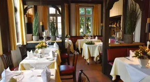 Klosterschänke Hude Hotel Ferienwohnungen Restaurant Café - Image 4