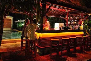 Baan Chayna Hotel - Image 2