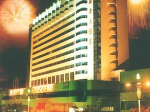 Yan'an Grand Hotel - Image 2