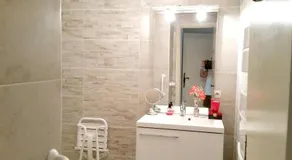 Appartement charmant à Saint-Aygulf avec jardin privé - Image 2