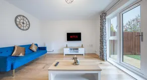 3 BR House, Driveway Parking, Modern Comfort - Image 2