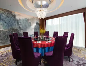 Headquarter International Hotel - Image 4