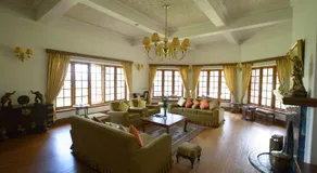 Governor's Mansion - Image 2