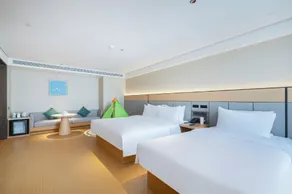 JI Hotel (Yantai Penglai Ocean Polar World Store) - Image 2