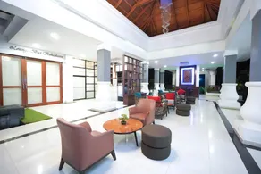 Grand Master Villa Tomohon - Image 5
