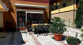 Dóra Stúdió Apartmanok - Image 2