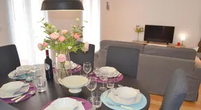 TP BOMBARDA 5, Lisbon Deluxe Apartment - Image 3