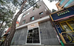 Jongno (Daehakro) Hyehwa Inn - Image 2