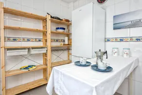 Beatriz - Amazing House in 1 min Walk to the Beach, Sea Views, WiFi - Image 2