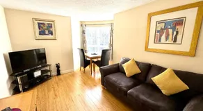 Castle Gait, Paisley - Image 2