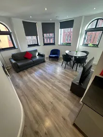 City Centre One Bedroom Apartment Liverpool - Image 4