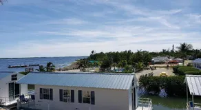 Old Wooden Bridge Resort & Marina - Image 5