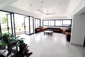 Hotel Foliage - Image 2