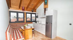 Apartamentos La Lozana - Image 5