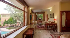 Polo Heritage Hotel - Image 2