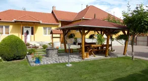 Napfény Apartman és Vendégház - Image 3