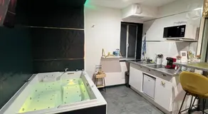 Privilège Spa, jacuzzi & Sauna - Image 5