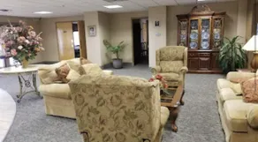 COLLINS INN & SUITES - Image 2