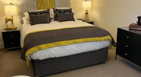 The Masons Arms Hotel - Image 2