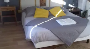 Agréable chambre meublée vue sur l'Auxois - Image 2