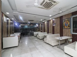 Collection O Hotel City Point - Image 5