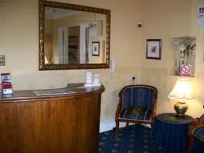 Nethway Hotel - Image 4