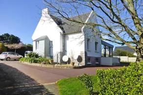 Holiday Home by Brehat Island  Sea Views - Image 5