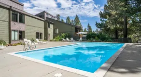 Summit #257 - Top floor Summit 1 Bedrm 1 Bathrm Condo. Just steps too Little Eagle Lodge. Sleeps 4 - Image 4