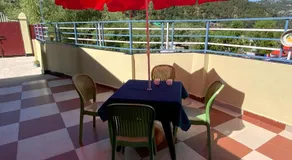 Rock Mountain Premium Homestay, Dalhousie Family & Couple Friendly Relaxing Stay Away from Crowd - Image 4