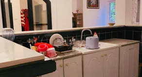 Hostel Holiday Cetinje - Image 4