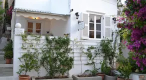 Perakis Apartments - Image 4