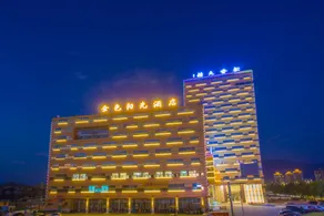 Golden Sunshine Hotel - Image 4
