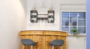 Blue Lagoon Holiday Apartments & Double Room with Balcony - Image 3