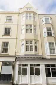 Kings Road Suites - Image 3