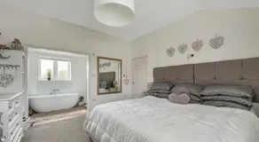 Honeydon - Image 2
