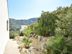 Peaceful Villa with Private Pool - Image 3