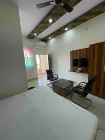 Chouhan palace Affordable stays with pool in Ajmer - Image 2
