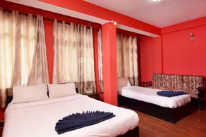 Hotel Silver Jubilee - Image 3
