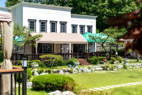 Yongin Donggupark Pension - Image 3