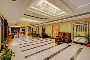 Super Townhouse OAK Hotel City Mark Gurgaon - Image 5