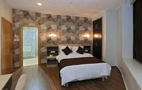 Saray Hotel - Image 2