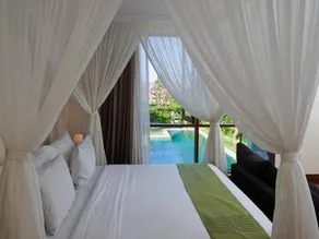 Luxury 1 BR Spa Suite #V410 - Image 3