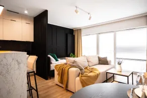 Bułgarska 59 - Zmysłowy Design & Komfort Balkon - Image 2