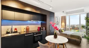 Luxury Apartments with View & Indoor Heated Pool - Image 3
