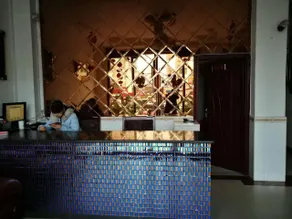 Junjia Holiday Hotel - Image 5