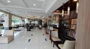 SMALLVILLE 21 HOTEL - Image 3