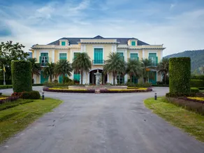 Chateau de Khaoyai Hotel & Resort - Image 5